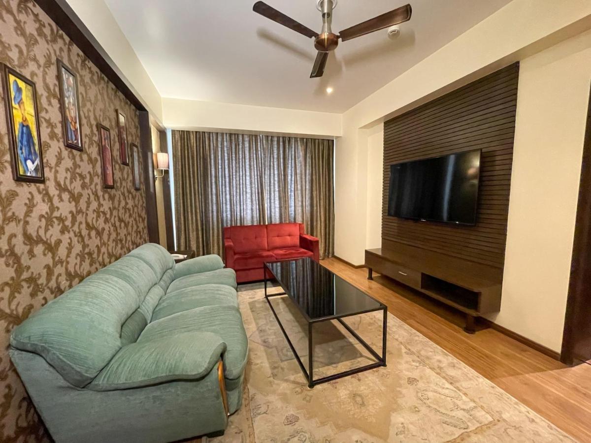 Comfort Hotel Vista Lucknow Buitenkant foto